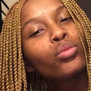 Meet your Posher, Emani